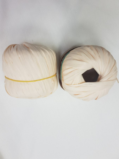 Пряжа "RAFFIA" 080 экрю 4*40 г. 90м 100% целлюлоза из волокна пальмы 080														