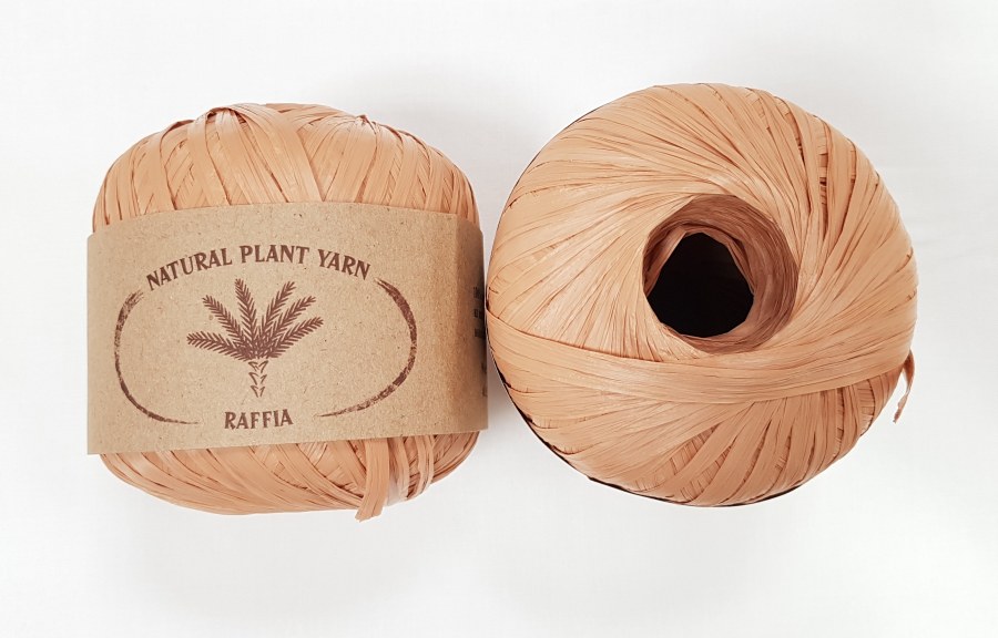 Пряжа "RAFFIA" 006 св. беж 4*40 г. 90м 100% целлюлоза из волокна пальмы 006														