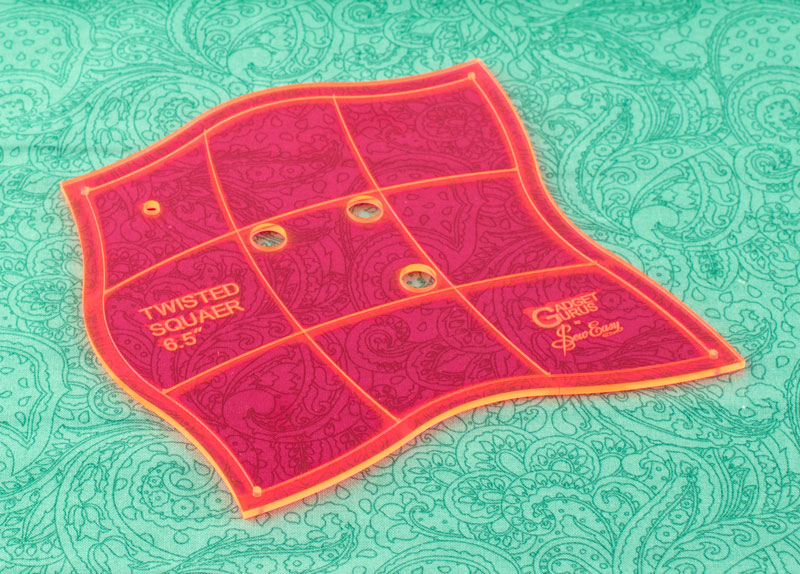 Лекало "Изогнутый квадрат", 6,5 x 6,5  ГЕЛА ERGG03.PNK														