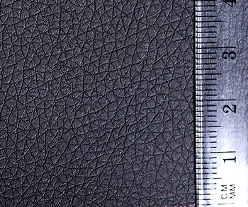 Кожа искуственная 20*30см, толщ. 0,85мм цв. черный набор 2листа за 1шт. 23668														