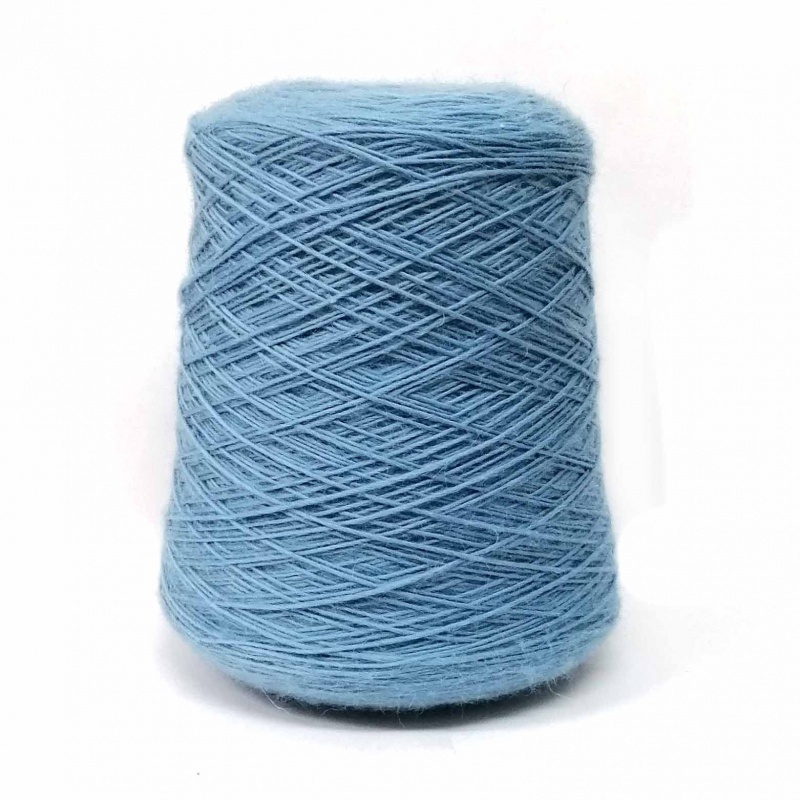 Пряжа в бобинах "BARBIE" 04 голубой 0,467кг 50%меринос, 35%супер кид мохер, 15% кашемир  Filati Exclusive Collection 04														