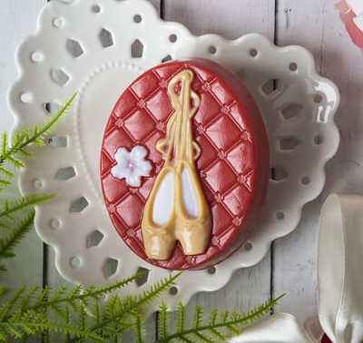 Форма для создания мыла "Пуанты" пластик  Выдумщики														