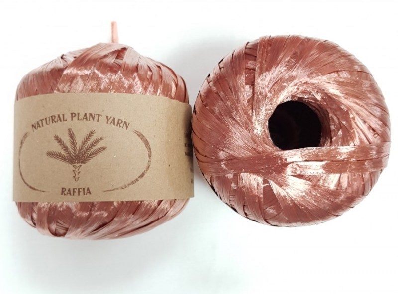 Пряжа "RAFFIA" 051 терракот 4*40 г. 90м 100% целлюлоза из волокна пальмы 051														