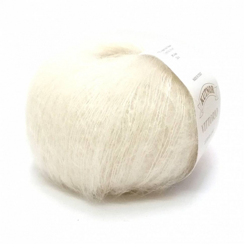 Пряжа "Vittorio" 0500 белый 10*25г. 200м. 70% мохер, 30% шёлк  Kutnor 0500														
