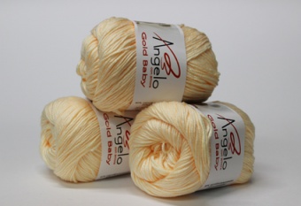 Пряжа "GOLD BABY" 02 кремовый 10*50 г. 140м 80% микрофибра 20% акрил  Наследие