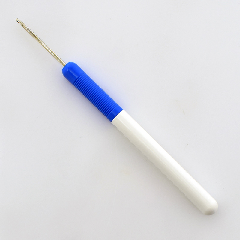 Крючок вязальный d 2,0 длина 15см цв. белый, синий с пластиковой ручкой  Addi 148-7/2-15														