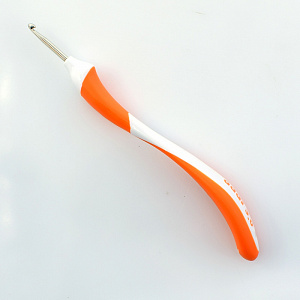 Крючок d  3.0  с эргономичной пластиковой ручкой addi/Swing сталь длина 16см  Addi 140-7/3-16														